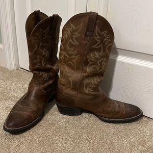 Ariat Men’s R Toe Western Boot